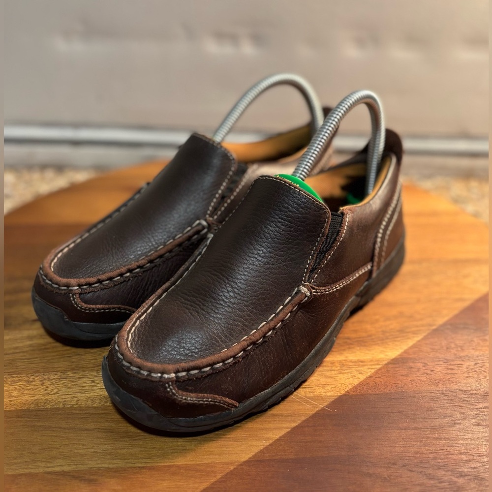 Boy's slip on dress shoes brown